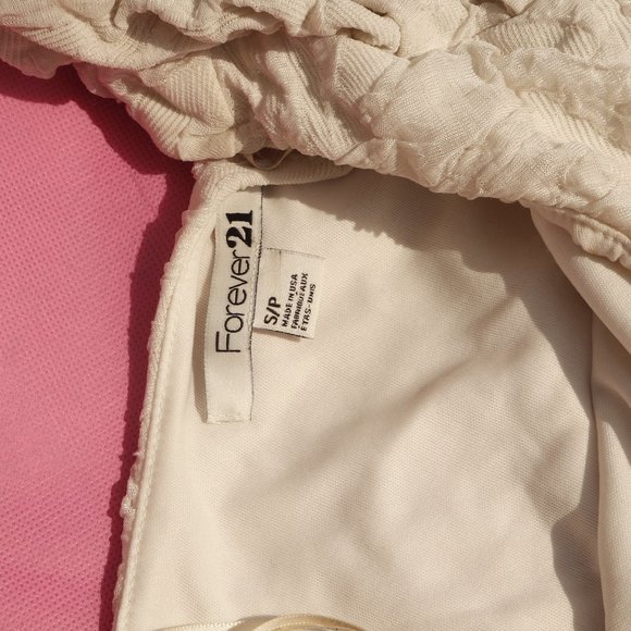 Womans  Dress - Picture 4 of 4